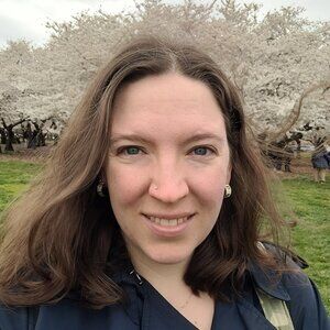 Meet your Posher, Caroline